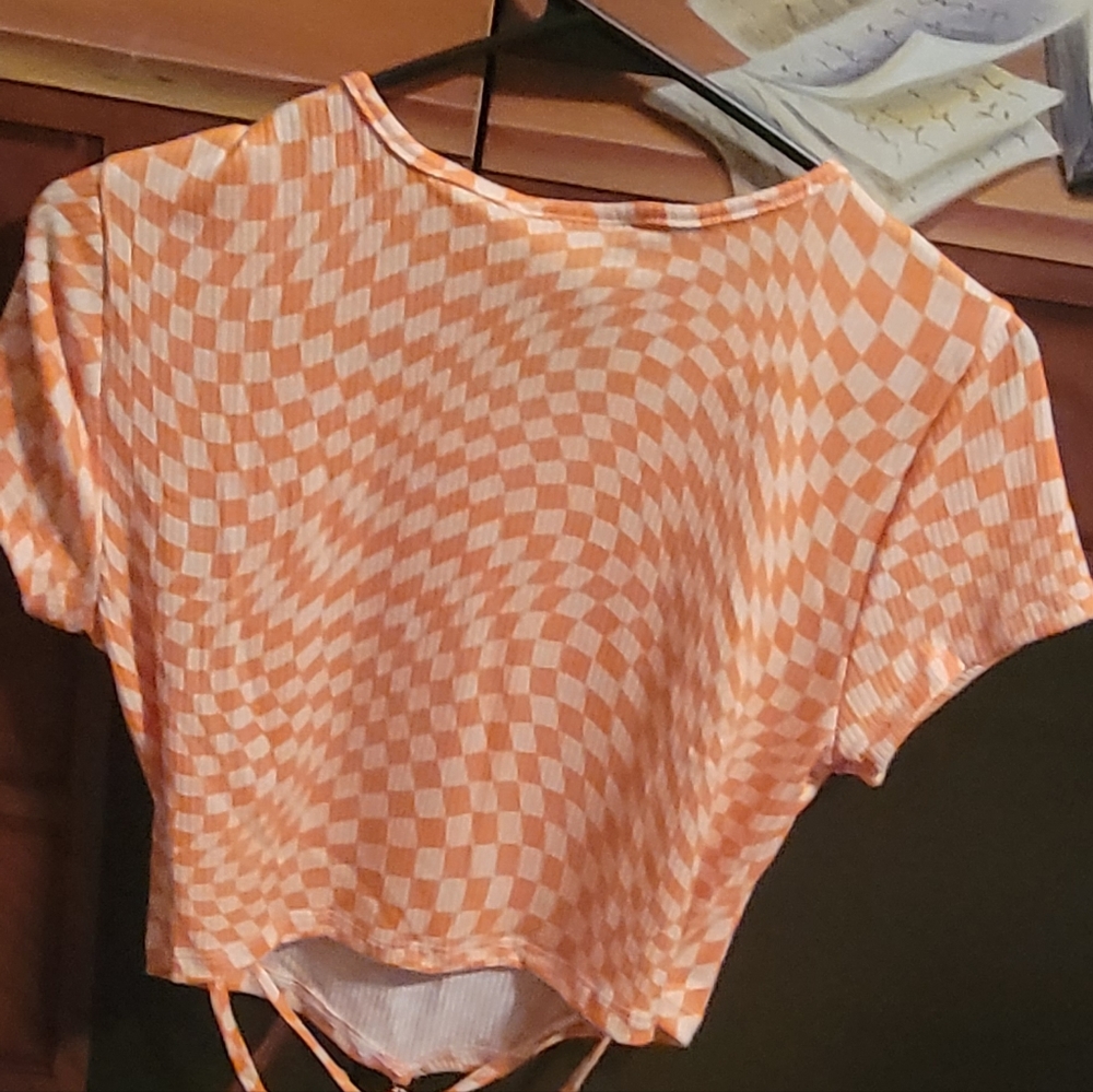 Junior Size Top - Picture 2 of 7